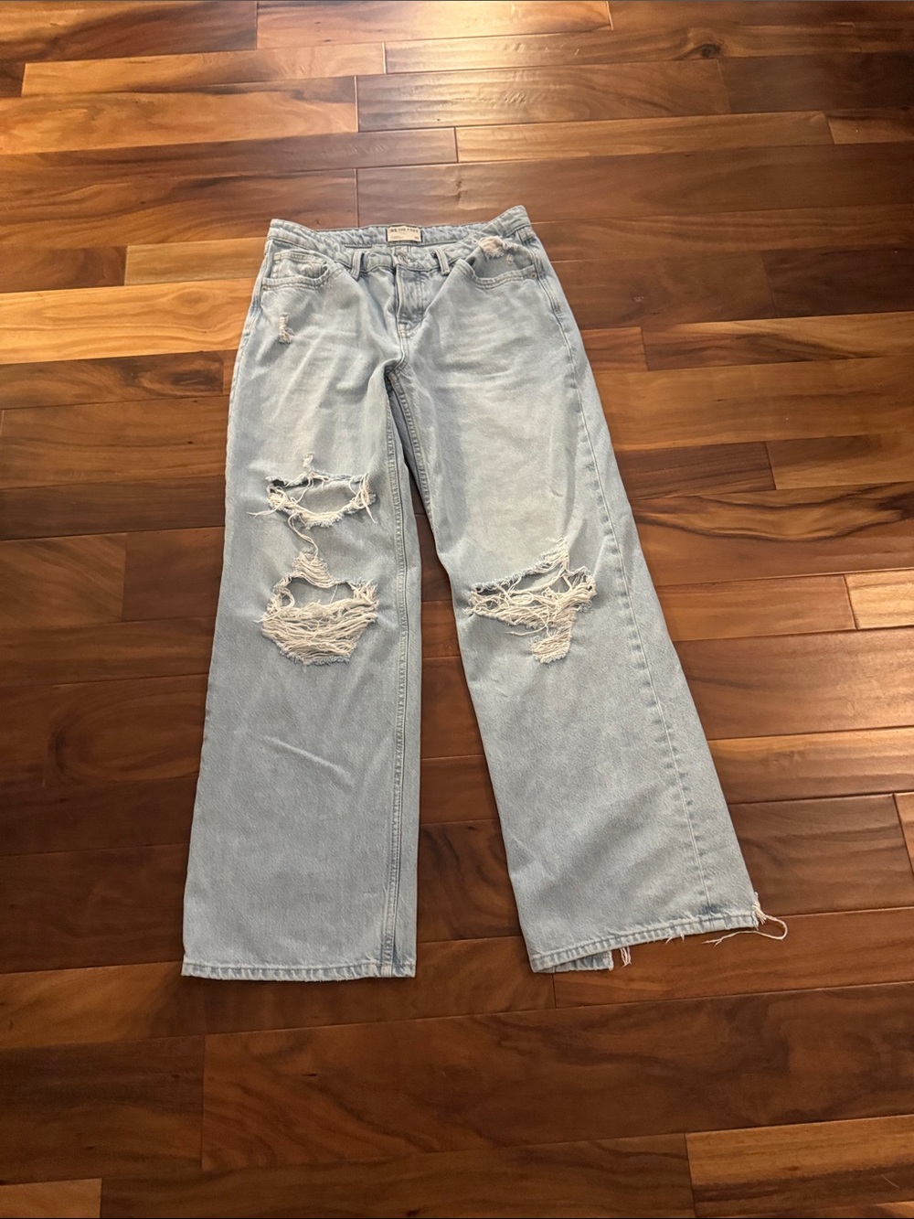 We The Free Tennessee Low-Rise Boyfriend Jeans  size 29